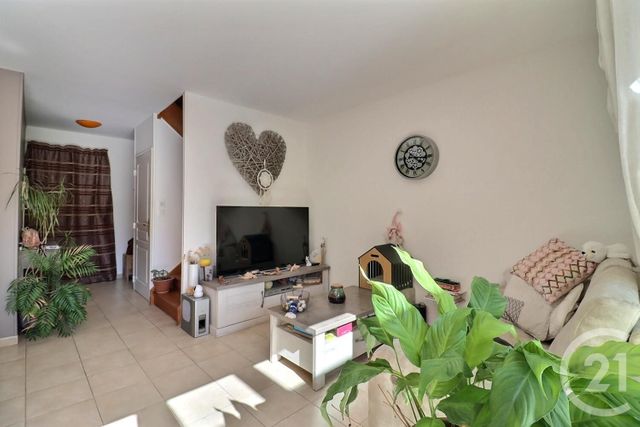 Appartement T4 &agrave; vendre - 4 pi&egrave;ces - 81,96 m2 - Frejus - 83 - PROVENCE-ALPES-COTE-D-AZUR
