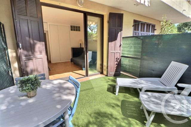 Appartement Studio à vendre FREJUS