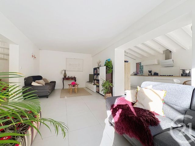 Maison &agrave; vendre - 5 pi&egrave;ces - 113,04 m2 - St Raphael - 83 - PROVENCE-ALPES-COTE-D-AZUR