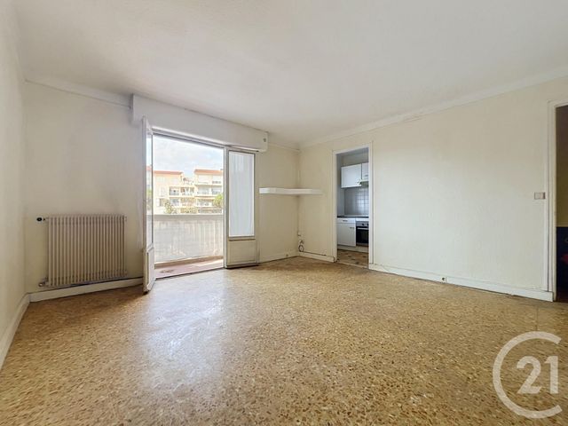 Appartement Studio &agrave; vendre - 1 pi&egrave;ce - 28,30 m2 - Frejus - 83 - PROVENCE-ALPES-COTE-D-AZUR