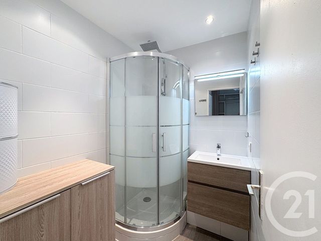 Appartement T2 &agrave; vendre - 2 pi&egrave;ces - 23,75 m2 - St Raphael - 83 - PROVENCE-ALPES-COTE-D-AZUR