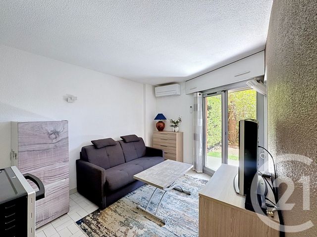 Appartement T2 &agrave; vendre - 2 pi&egrave;ces - 23,75 m2 - St Raphael - 83 - PROVENCE-ALPES-COTE-D-AZUR
