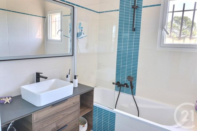Maison &agrave; vendre - 6 pi&egrave;ces - 210 m2 - Frejus - 83 - PROVENCE-ALPES-COTE-D-AZUR