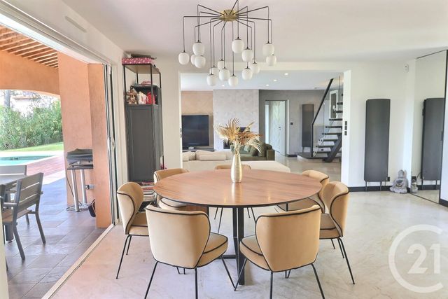 Maison &agrave; vendre - 6 pi&egrave;ces - 210 m2 - Frejus - 83 - PROVENCE-ALPES-COTE-D-AZUR