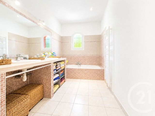 Maison &agrave; vendre - 8 pi&egrave;ces - 190 m2 - Frejus - 83 - PROVENCE-ALPES-COTE-D-AZUR