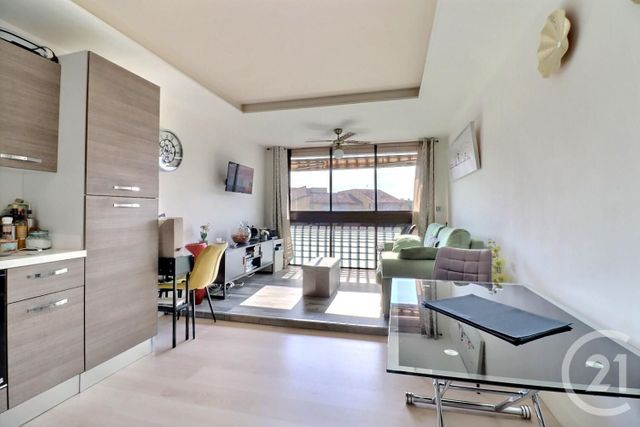 Appartement Studio &agrave; vendre - 1 pi&egrave;ce - 21,44 m2 - Frejus - 83 - PROVENCE-ALPES-COTE-D-AZUR