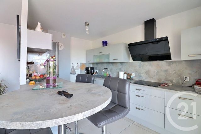 Appartement T3 &agrave; vendre - 3 pi&egrave;ces - 92,31 m2 - Frejus - 83 - PROVENCE-ALPES-COTE-D-AZUR