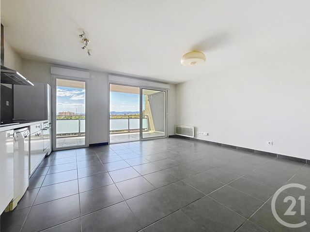 Appartement F3 &agrave; vendre - 3 pi&egrave;ces - 74,90 m2 - St Raphael - 83 - PROVENCE-ALPES-COTE-D-AZUR