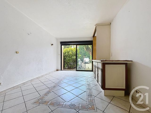 Appartement Studio &agrave; vendre - 1 pi&egrave;ce - 26 m2 - Frejus - 83 - PROVENCE-ALPES-COTE-D-AZUR