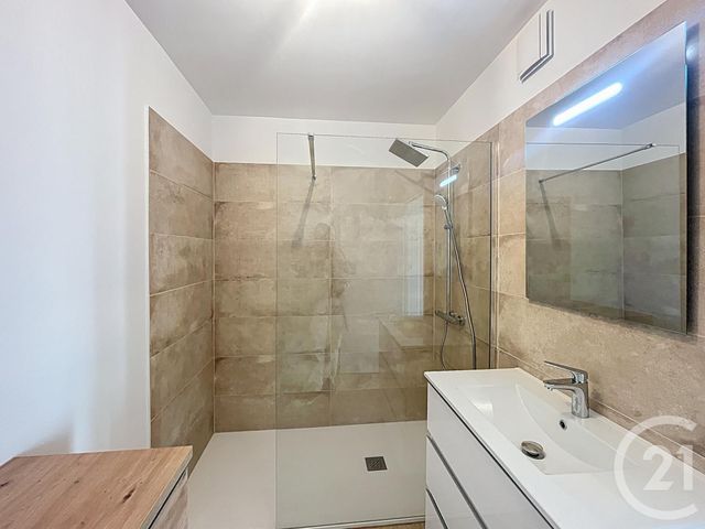 Appartement T3 &agrave; vendre - 3 pi&egrave;ces - 84 m2 - St Raphael - 83 - PROVENCE-ALPES-COTE-D-AZUR
