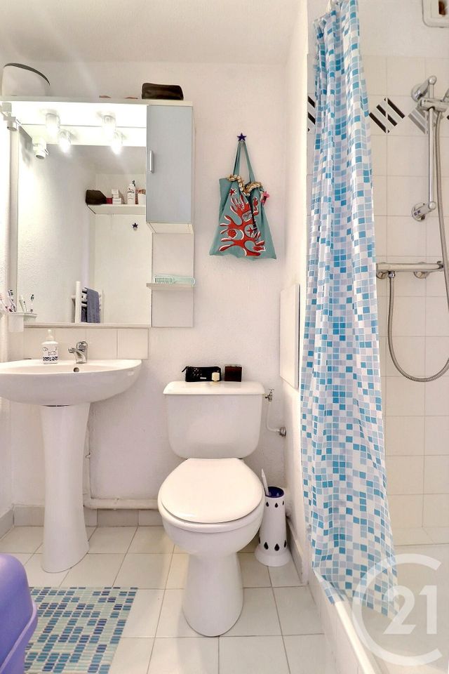Appartement T2 &agrave; vendre - 2 pi&egrave;ces - 27 m2 - Frejus - 83 - PROVENCE-ALPES-COTE-D-AZUR