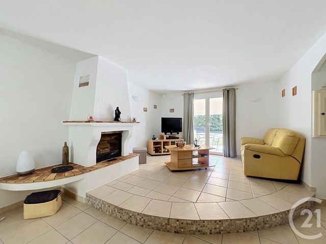 Maison &agrave; vendre - 4 pi&egrave;ces - 77 m2 - Bagnols En Foret - 83 - PROVENCE-ALPES-COTE-D-AZUR