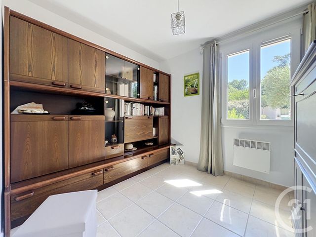 Maison &agrave; vendre - 4 pi&egrave;ces - 77 m2 - Bagnols En Foret - 83 - PROVENCE-ALPES-COTE-D-AZUR