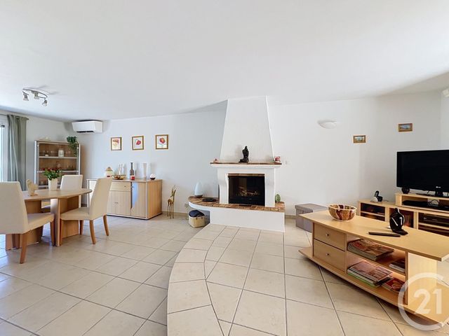 Maison &agrave; vendre - 4 pi&egrave;ces - 77 m2 - Bagnols En Foret - 83 - PROVENCE-ALPES-COTE-D-AZUR