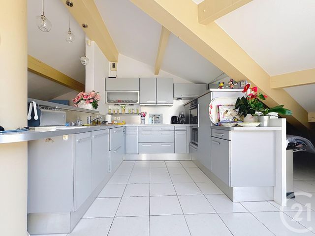 Appartement F4 &agrave; vendre - 4 pi&egrave;ces - 107,67 m2 - Frejus - 83 - PROVENCE-ALPES-COTE-D-AZUR