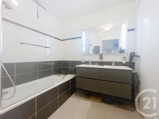Appartement T3 &agrave; vendre - 3 pi&egrave;ces - 70 m2 - Frejus - 83 - PROVENCE-ALPES-COTE-D-AZUR