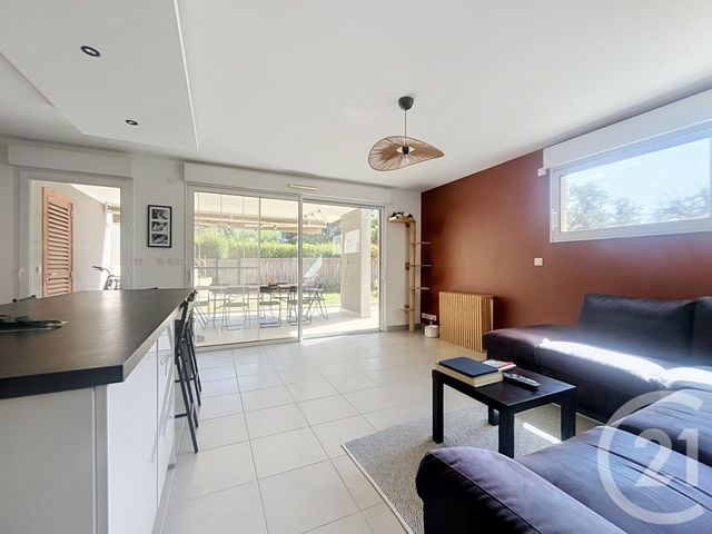 Appartement T3 &agrave; vendre - 3 pi&egrave;ces - 70 m2 - Frejus - 83 - PROVENCE-ALPES-COTE-D-AZUR