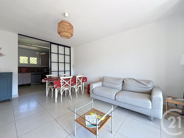 Appartement T3 &agrave; vendre - 3 pi&egrave;ces - 62,96 m2 - St Raphael - 83 - PROVENCE-ALPES-COTE-D-AZUR