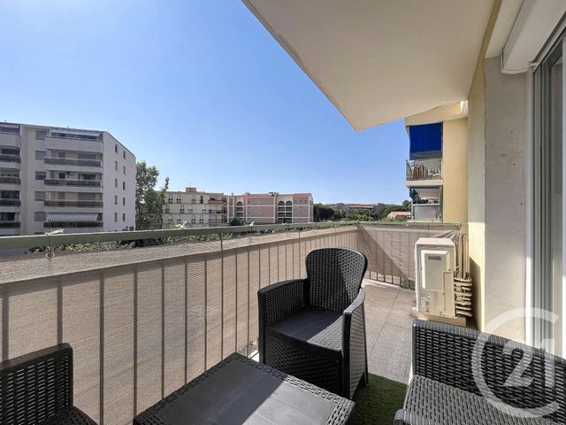 Appartement T4 &agrave; vendre - 4 pi&egrave;ces - 73 m2 - Frejus - 83 - PROVENCE-ALPES-COTE-D-AZUR