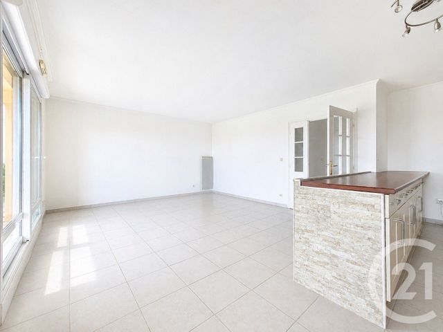 Appartement F3 &agrave; vendre - 3 pi&egrave;ces - 75,05 m2 - Frejus - 83 - PROVENCE-ALPES-COTE-D-AZUR