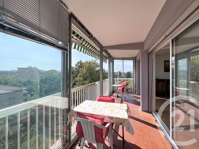 Appartement T4 &agrave; vendre - 4 pi&egrave;ces - 93 m2 - Frejus - 83 - PROVENCE-ALPES-COTE-D-AZUR