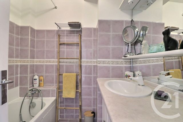 Appartement T3 &agrave; vendre - 3 pi&egrave;ces - 56 m2 - Frejus - 83 - PROVENCE-ALPES-COTE-D-AZUR