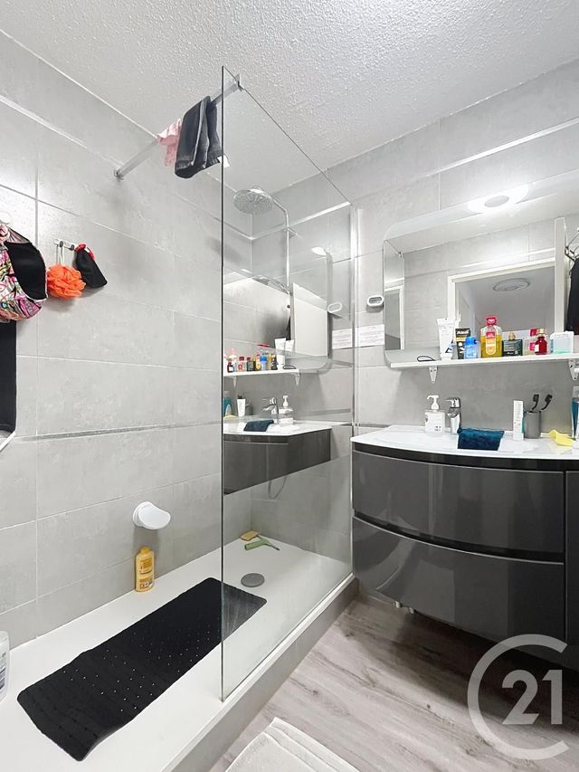 Appartement T4 &agrave; vendre - 4 pi&egrave;ces - 87 m2 - Frejus - 83 - PROVENCE-ALPES-COTE-D-AZUR
