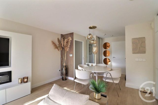 Appartement T3 &agrave; vendre - 3 pi&egrave;ces - 56,57 m2 - Frejus - 83 - PROVENCE-ALPES-COTE-D-AZUR