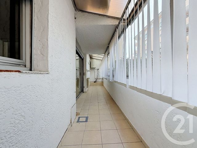 Appartement Studio &agrave; vendre - 1 pi&egrave;ce - 31 m2 - St Raphael - 83 - PROVENCE-ALPES-COTE-D-AZUR