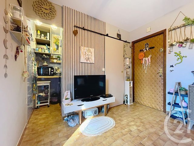 Appartement Studio &agrave; vendre - 1 pi&egrave;ce - 11,85 m2 - Frejus - 83 - PROVENCE-ALPES-COTE-D-AZUR