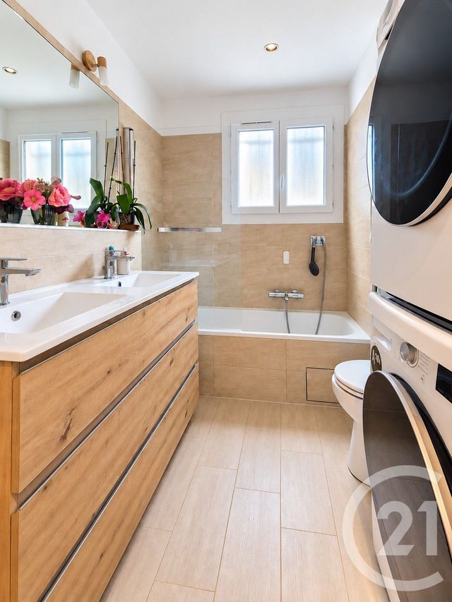 Appartement T5 &agrave; vendre - 5 pi&egrave;ces - 110,09 m2 - Frejus - 83 - PROVENCE-ALPES-COTE-D-AZUR