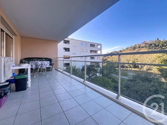 Appartement à vendre - 4 pièces - 87,97 m2 - St Raphael - 83 - PROVENCE-ALPES-COTE-D-AZUR