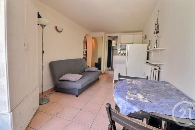 Appartement Studio à vendre - 1 pièce - 19 m2 - St Raphael - 83 - PROVENCE-ALPES-COTE-D-AZUR