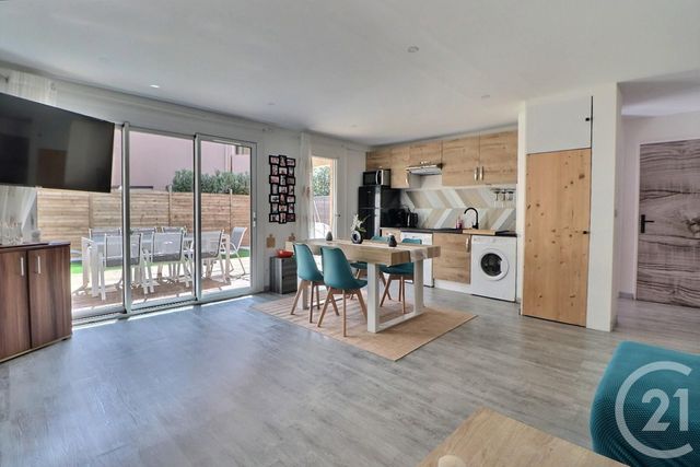 Appartement T2 à vendre - 2 pièces - 48 m2 - Frejus - 83 - PROVENCE-ALPES-COTE-D-AZUR