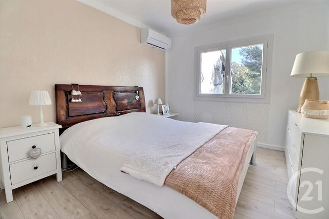 Afficher la photo en grand Maison à vendre - 6 pièces - 163 m2 - St Raphael - 83 - PROVENCE-ALPES-COTE-D-AZUR