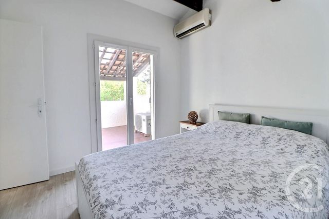 Afficher la photo en grand Maison à vendre - 6 pièces - 163 m2 - St Raphael - 83 - PROVENCE-ALPES-COTE-D-AZUR