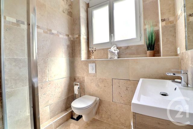 Maison à vendre - 4 pièces - 82 m2 - St Raphael - 83 - PROVENCE-ALPES-COTE-D-AZUR