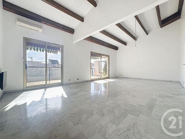 Appartement T4 à vendre - 4 pièces - 80,74 m2 - St Raphael - 83 - PROVENCE-ALPES-COTE-D-AZUR