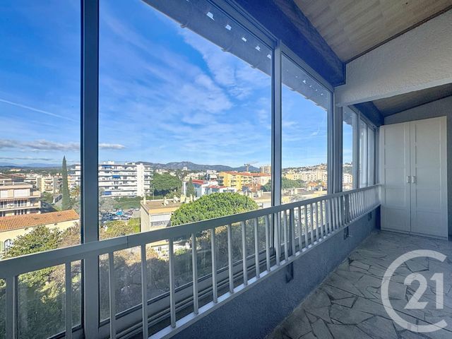 Appartement T4 à vendre - 4 pièces - 80,74 m2 - St Raphael - 83 - PROVENCE-ALPES-COTE-D-AZUR