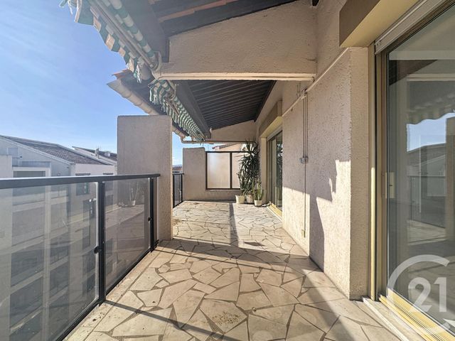 Appartement T4 à vendre - 4 pièces - 80,74 m2 - St Raphael - 83 - PROVENCE-ALPES-COTE-D-AZUR
