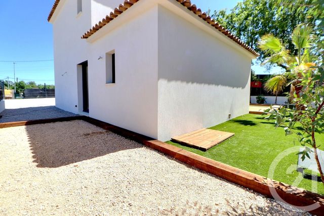 Maison à vendre - 4 pièces - 103 m2 - Roquebrune Sur Argens - 83 - PROVENCE-ALPES-COTE-D-AZUR