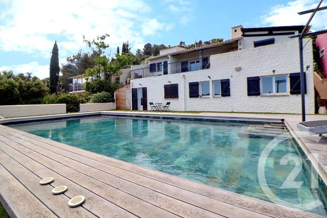 Maison à vendre - 5 pièces - 130 m2 - Roquebrune Sur Argens - 83 - PROVENCE-ALPES-COTE-D-AZUR