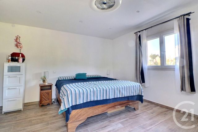 Maison à vendre - 8 pièces - 215 m2 - Puget Sur Argens - 83 - PROVENCE-ALPES-COTE-D-AZUR