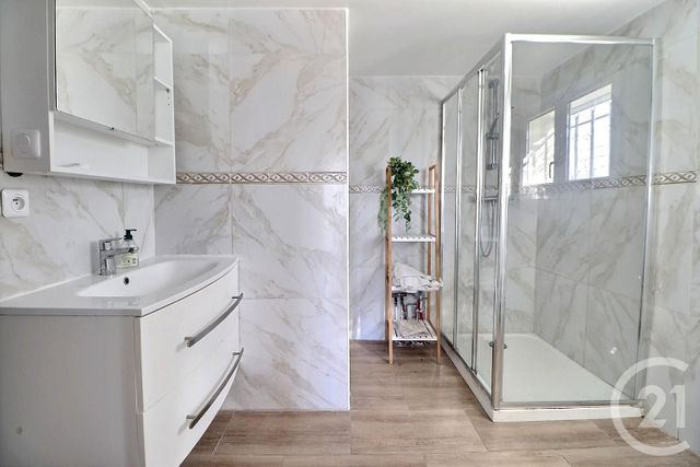 Maison à vendre - 8 pièces - 215 m2 - Puget Sur Argens - 83 - PROVENCE-ALPES-COTE-D-AZUR