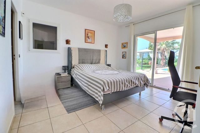 Maison à vendre - 6 pièces - 182 m2 - Bagnols En Foret - 83 - PROVENCE-ALPES-COTE-D-AZUR