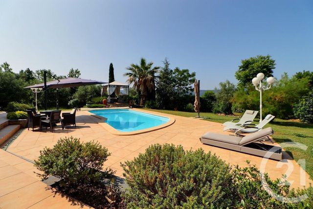 Maison à vendre - 6 pièces - 182 m2 - Bagnols En Foret - 83 - PROVENCE-ALPES-COTE-D-AZUR