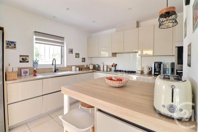 Maison &agrave; vendre - 6 pi&egrave;ces - 206 m2 - Bagnols En Foret - 83 - PROVENCE-ALPES-COTE-D-AZUR