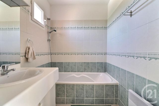 Maison à vendre - 4 pièces - 91,53 m2 - St Raphael - 83 - PROVENCE-ALPES-COTE-D-AZUR