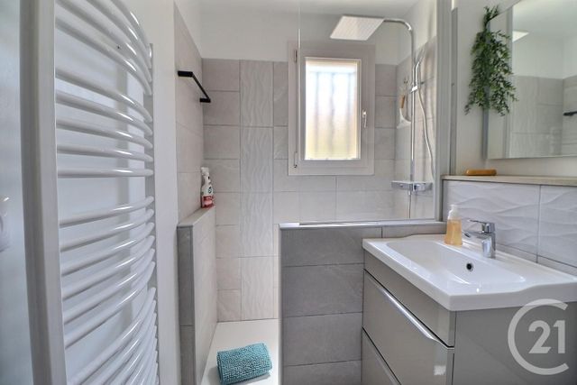 Appartement &agrave; vendre - 2 pi&egrave;ces - 35 m2 - Frejus - 83 - PROVENCE-ALPES-COTE-D-AZUR