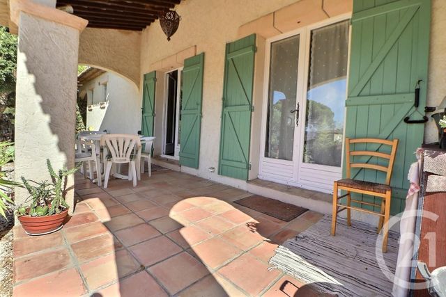 Maison à vendre - 5 pièces - 178 m2 - Roquebrune Sur Argens - 83 - PROVENCE-ALPES-COTE-D-AZUR